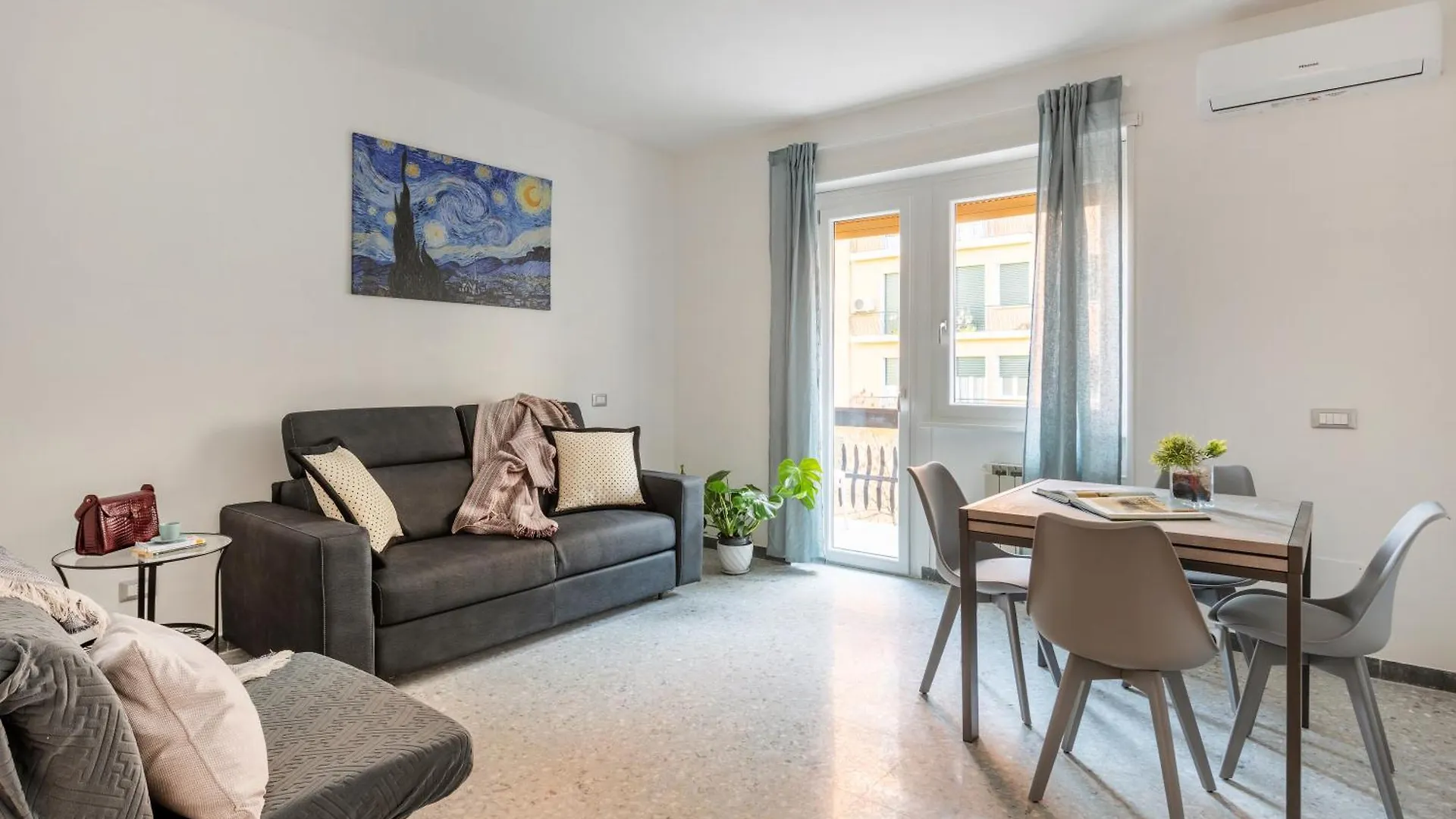 Rome Dolce Vita Luxury Apartment 4 Km Da Colosseo Italy