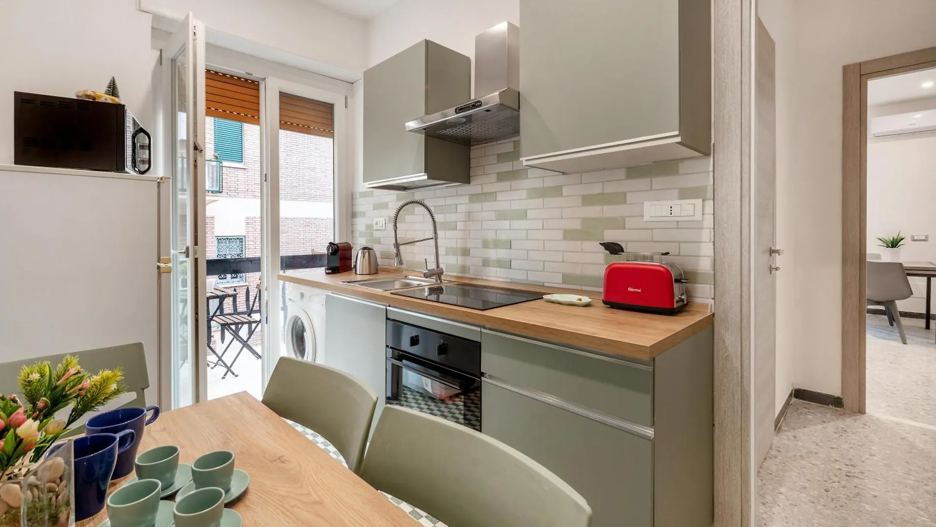 Rome Dolce Vita Luxury Apartment 4 Km Da Colosseo Italy
